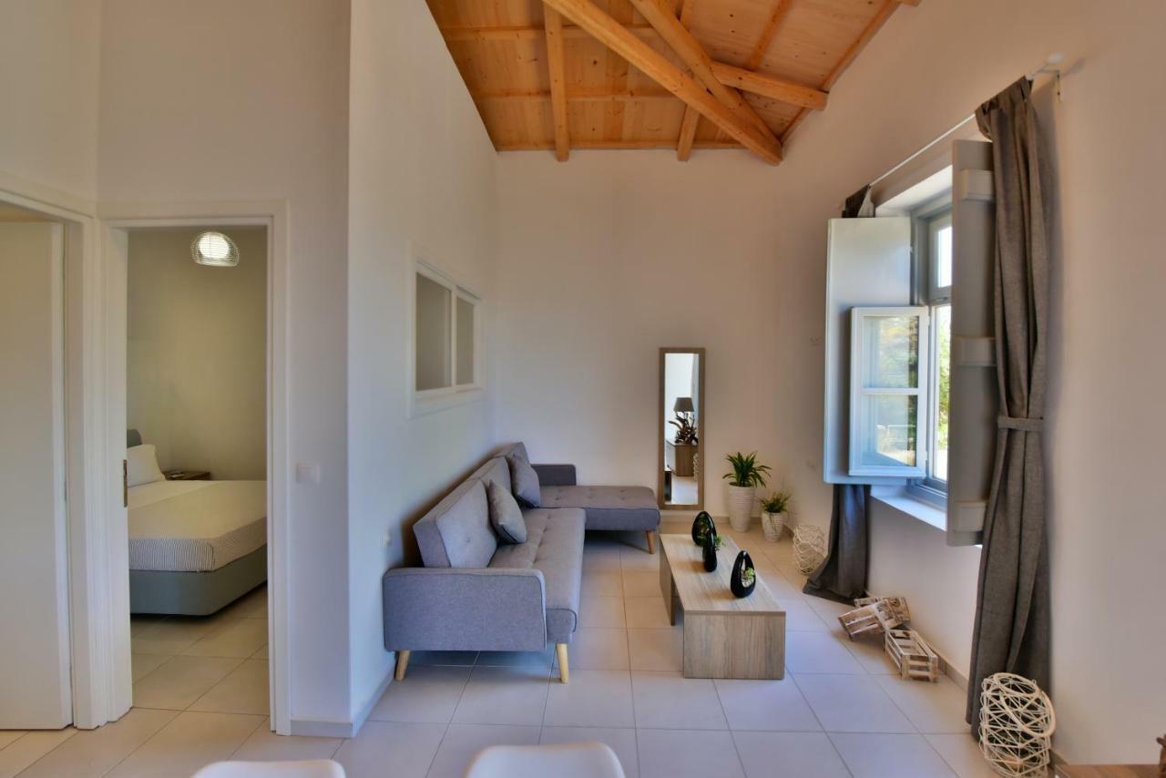 דירות הידרה Douskos Beach House מראה חיצוני תמונה
