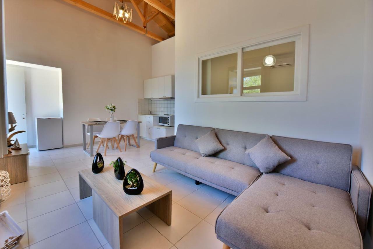 דירות הידרה Douskos Beach House מראה חיצוני תמונה